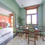 Palace Domus Mea Hotel 3*