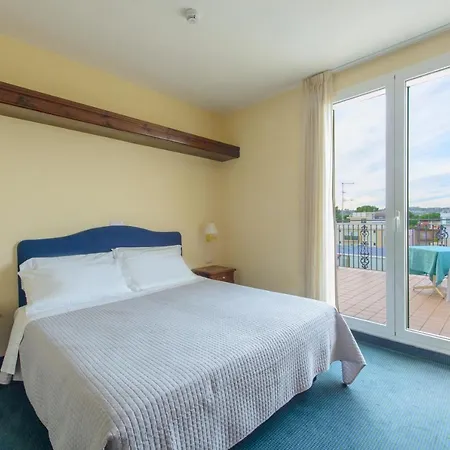 Palace Domus Mea 3* リッチョーネ