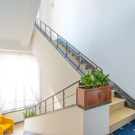 Palace Domus Mea 3* 리치오네