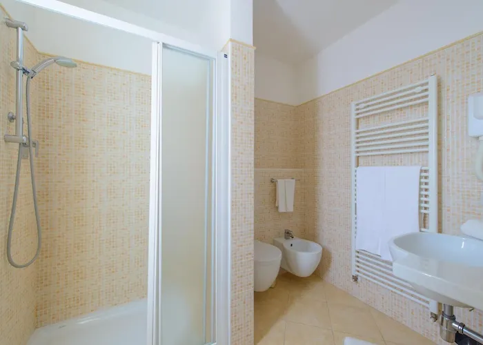Palace Domus Mea Hotell 3*